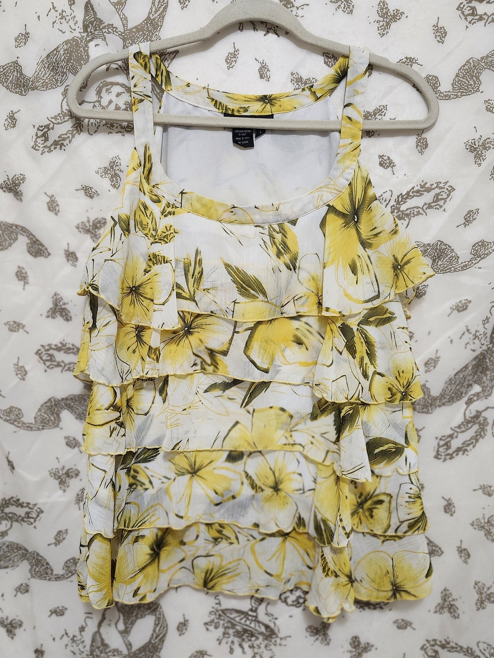 Vintage Y2k Ninety Yellow And White Floral Tiered Ruffle Sleevless Blouse Sz L